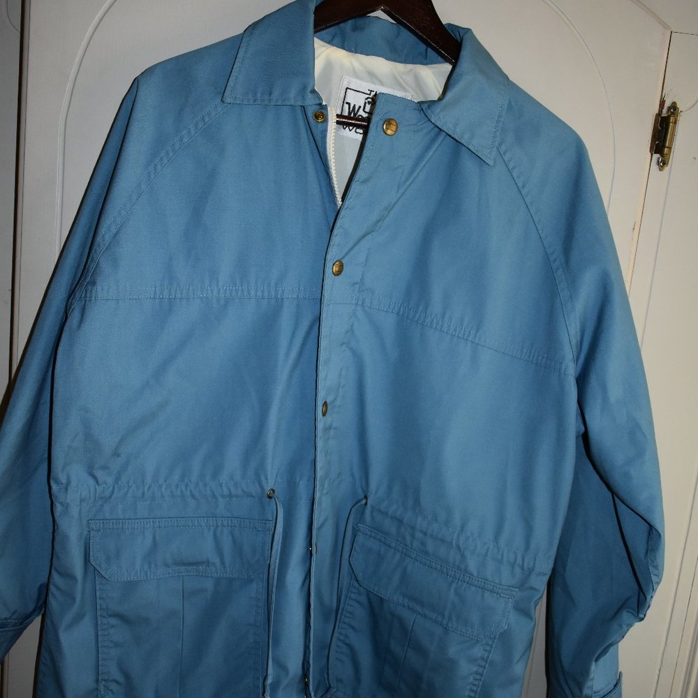 THE WOOLRICH WOMAN JACKET BLUE ZIP CLOSURE M-L?